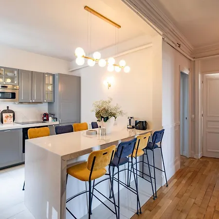 Luxury Flat Eiffel View 3br 7 Guests