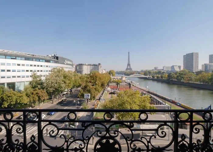 Luxury Flat Eiffel View 3br 7 Guests Apartamento